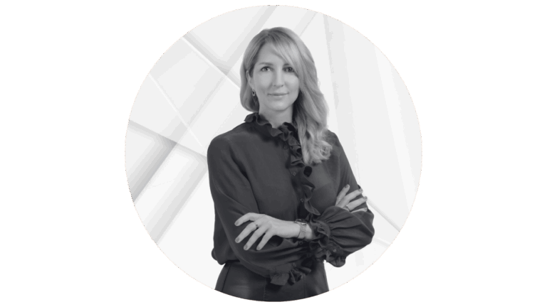 Bizinger Katalin sminktetováló Budapesten a Myself dr. Kriston szalonban