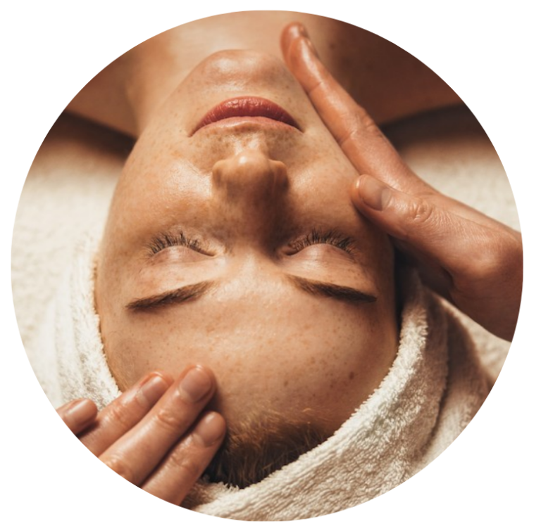 Almás Fahéjas arckezlés